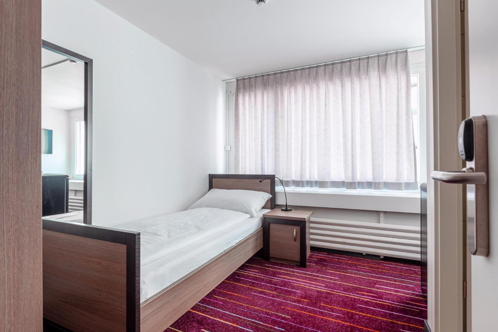 Glandon Rooms Limelight - Self-Check-In Lucerne Exterior photo